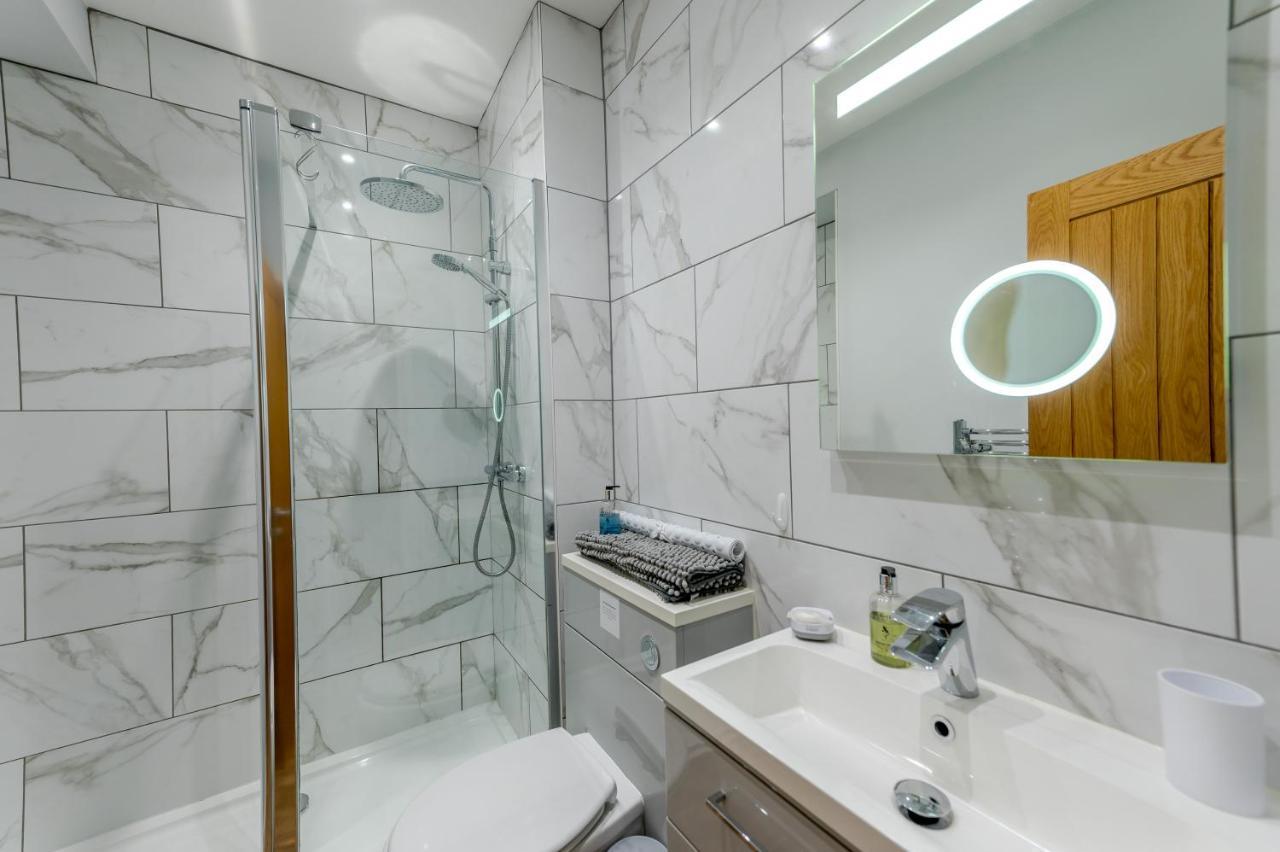 Pass The Keys 5B One Bedrom Central Modern Apartment Shrewsbury Exterior foto